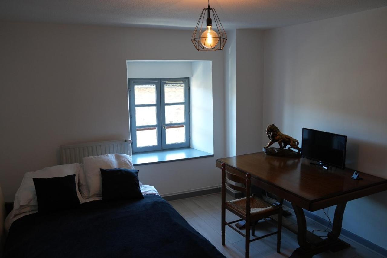 Appartement Spacieux Au Pied Des Pistes Chalmazel-Jeansagniere Exterior photo